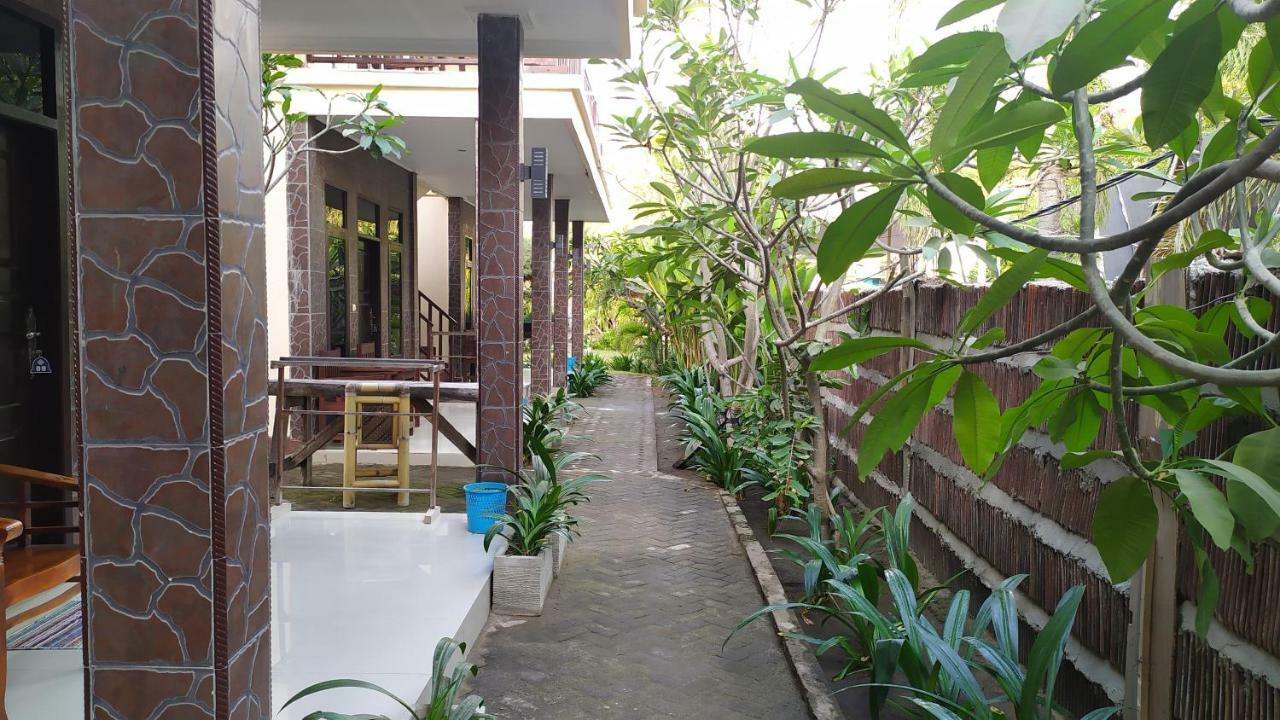 Kusuka Bungalow Джили Трауанган Екстериор снимка
