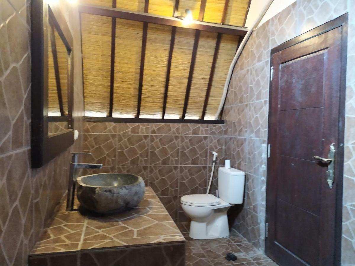 Kusuka Bungalow Джили Трауанган Екстериор снимка